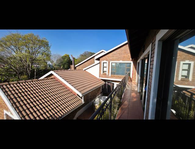 5 BEDROOM FREESTANDING TO LET IN BEN FLEUR